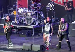 Five Finger Death Punch Vstupenky