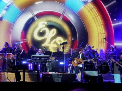 Jeff Lynne's ELO