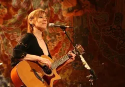 Suzanne Vega